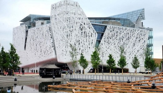 Prima fotografia di un mese di EXPO: due milioni di ingressi, grigio sull’economia di Milano e i vertici che assicurano un’ondata di turisti per giugno Prima fotografia di un mese di EXPO: due milioni di ingressi, grigio sull’economia di Milano e i vertici che assicurano un’ondata di turisti per giugno